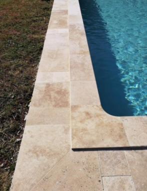 Nouvelle création de piscine traditionnelle